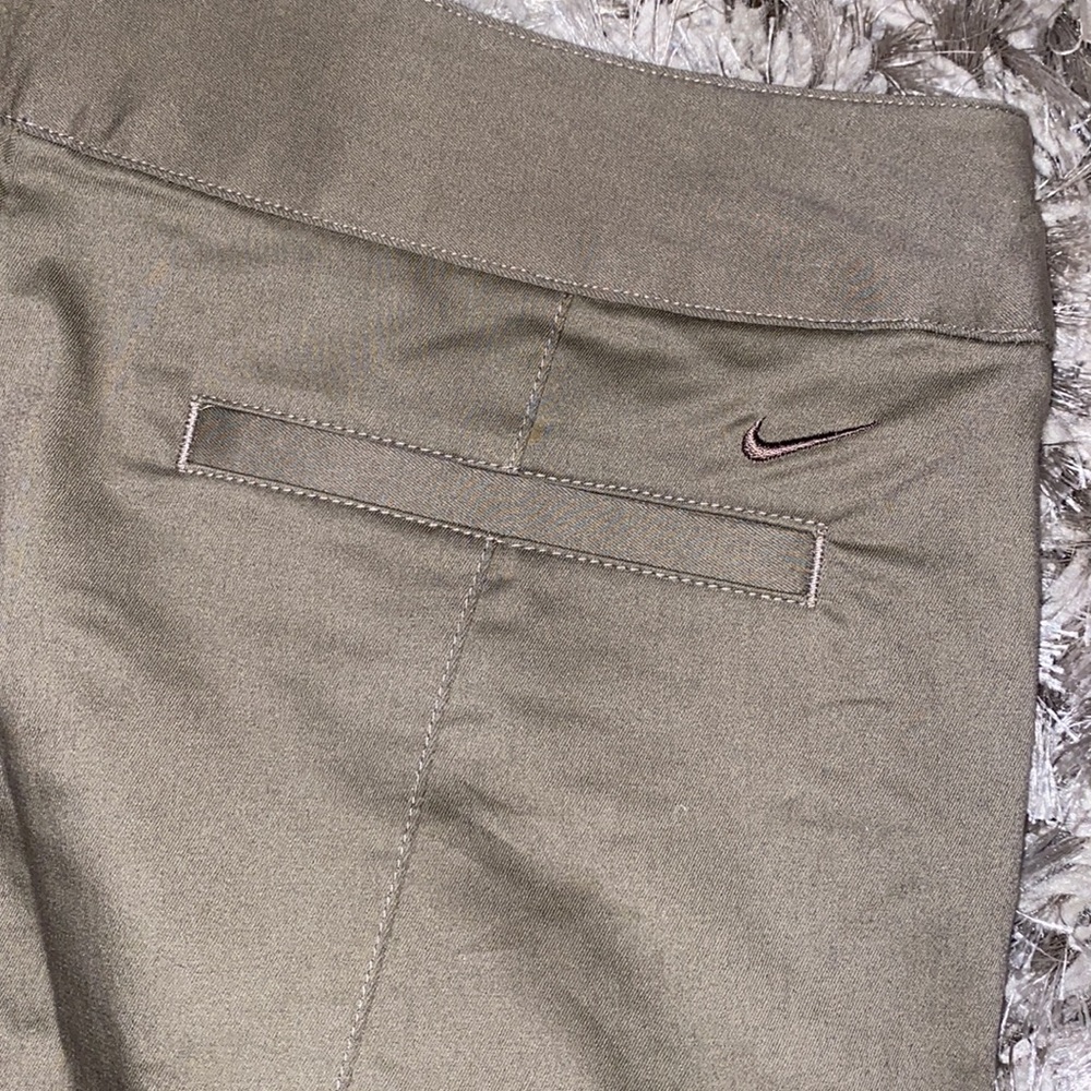 Size 10 Nike Golf Crop Brown Pants Like New Condition - Picture 2 of 6